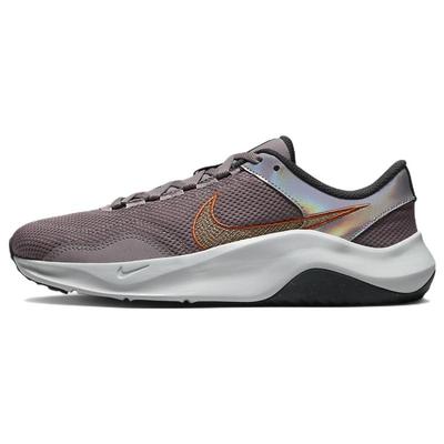 Spor için özel ayakkabılar – Kramponlar