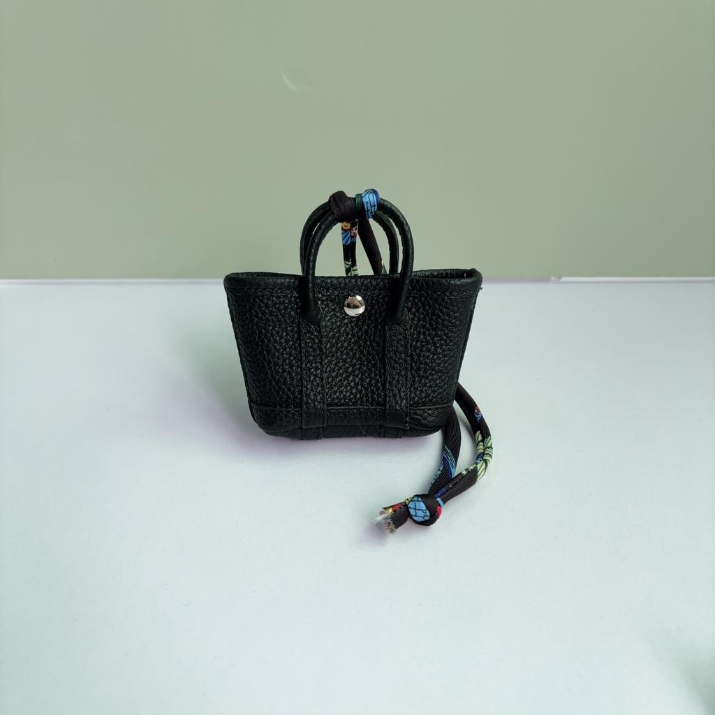 New leather garden small bag 2025 trendy mini garden bag foreign gas bag pendant creative car pendant