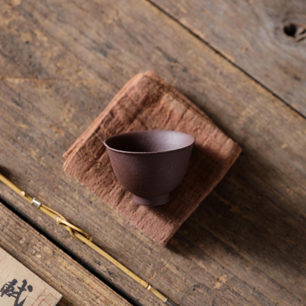 Handcrafted Purple Clay Master Tea Tasting Cup - High-End Chinese Ceramic for Kung Fu Tea Ceremony