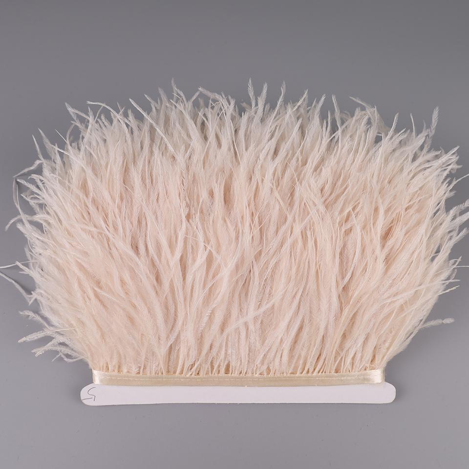 2M Pštrosí peří na stuze pro vyšívání šití do šatů ozdobné peří na pásce třásně pro oblečení