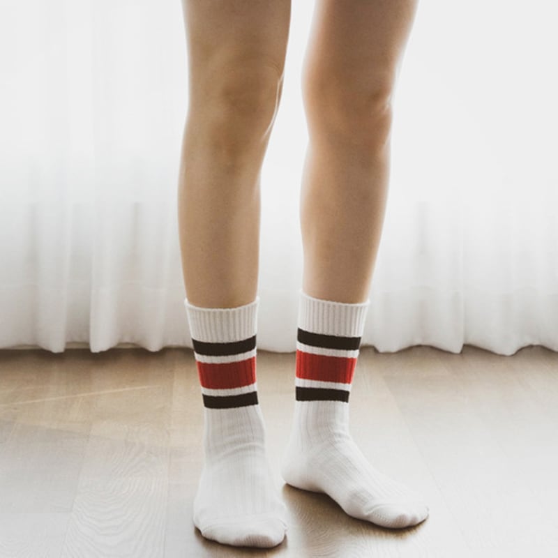 REDSSOCKSOO Unisex Red-Black Knit Lip Socks Rssw082