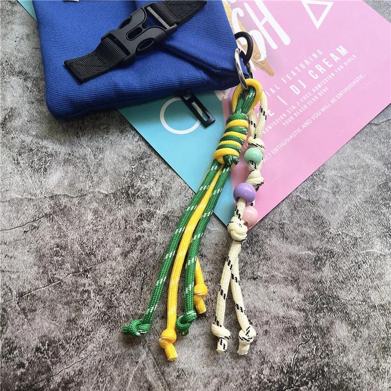 Taschenanhänger Kontrastfarben Auto-Schlüsselanhänger Handgefertigte Schlüsselanhänger für Damentaschen Metall-Schlüsselring-Zubehör Paar Kleines Geschenk