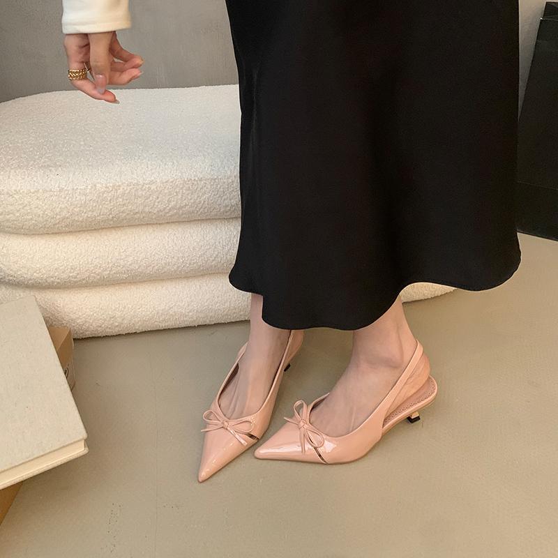 

Fashion Nude Pink Cut-out Bowknot Slingback Sandals Woman Patent Leather Point Toe Low Heel Pumps Ladies Bright Color Evening Party Shoe 35