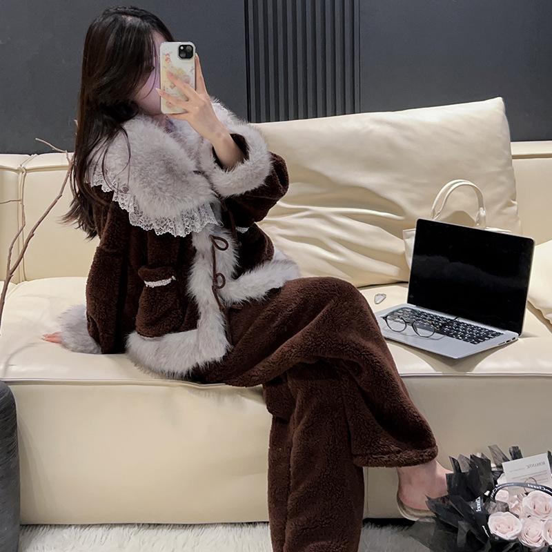 

2025 Женский Роскошный Фланелевый Пижамный Комплект: Кружево, Меховой воротник, Длинный рукав и Брюки - Комплект из 3 предметов для дома на осень/зиму Medium