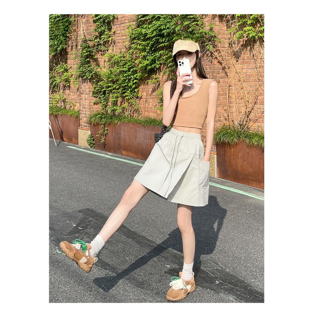 Quick Drying Sports Shorts for Women's Summer Casual Shorts with Elastic Waistband and Front Slit Design, Work Pants Skirt