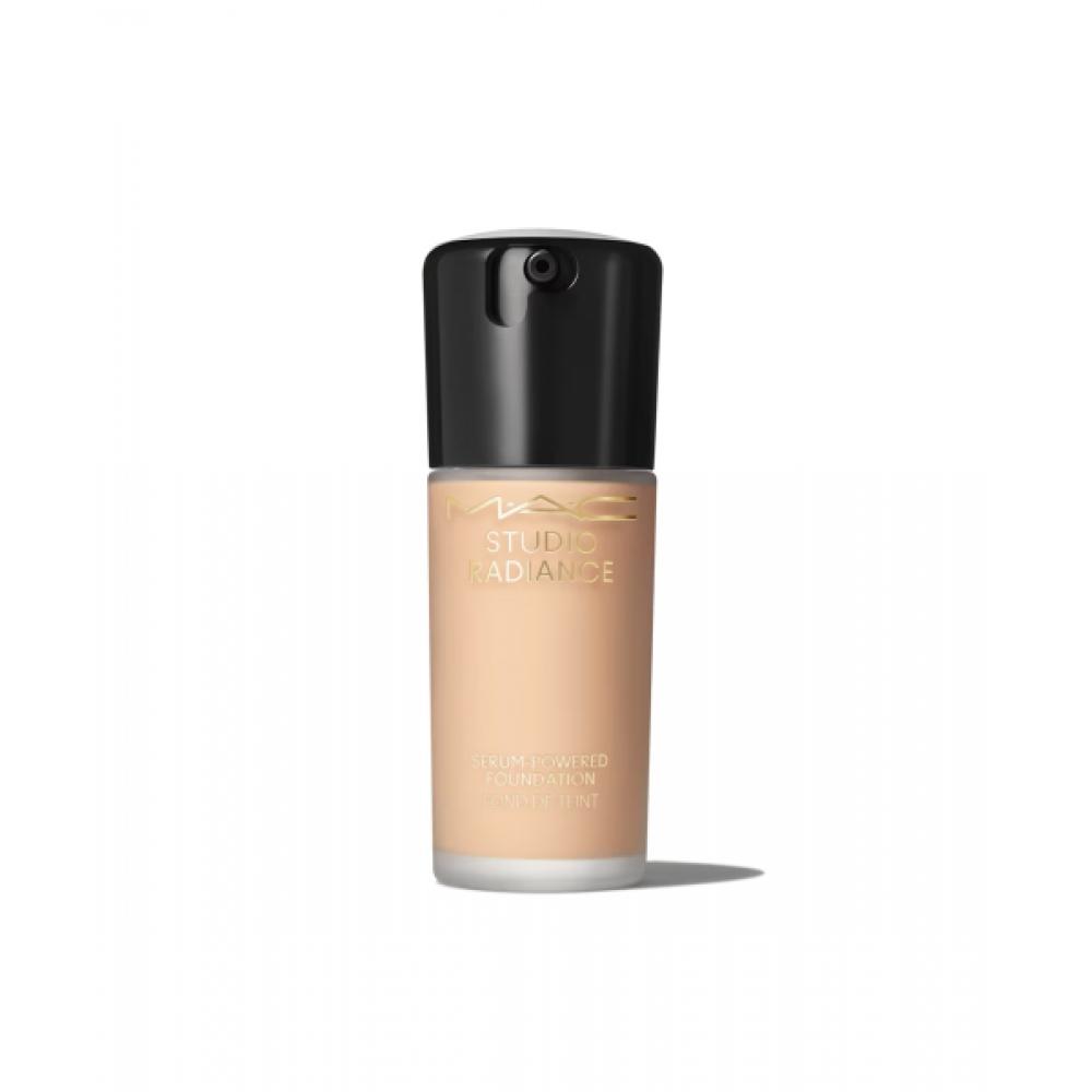 M.a.c Mac Studio Radiance Serum Light Foundation NC10