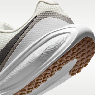 Men's Sneakers Nike Revolution 8 Phantom College Grey Gum Phantom/College Grey/Gum Medium Brown/Medium Ash