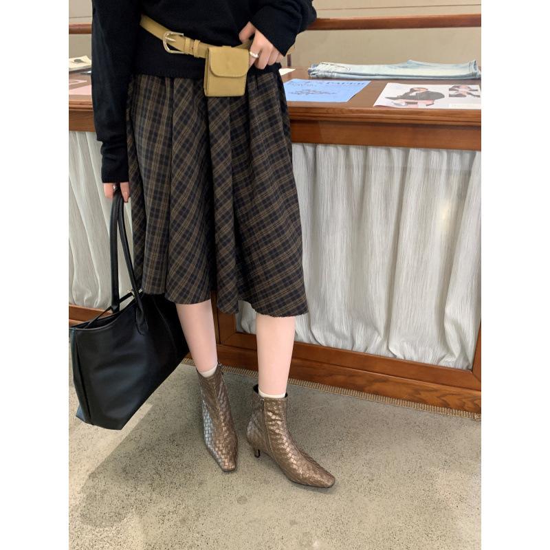 Autumn and Winter Woven Short Boots Fashionable Versatile Square Head Rear Zipper Easy To Wear Versatile Temperament Explosive French Cat and Women