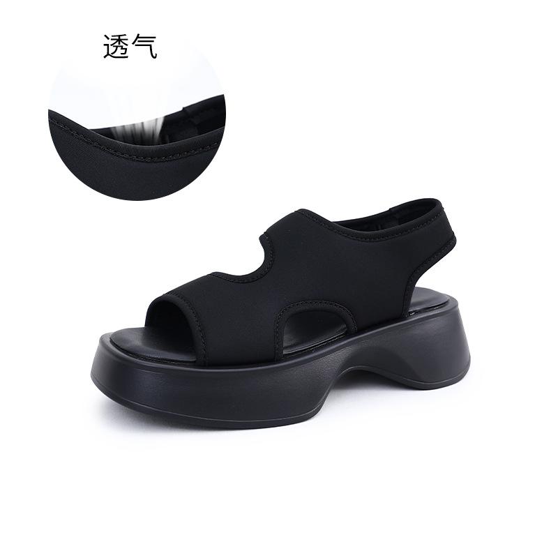 Summer new beach sandals 2025 women's Xiaoxiangfeng sandals casual versatile sandals women's flat-bottomed fashion women's shoes