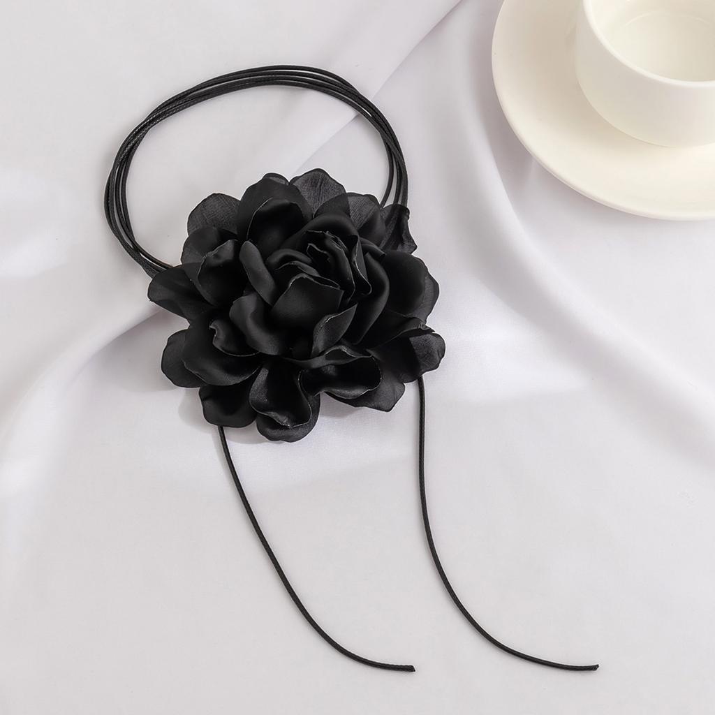 Simple Big Rose Aesthetic Necklace Fashion Simple Clavicle Chain for Women Girls