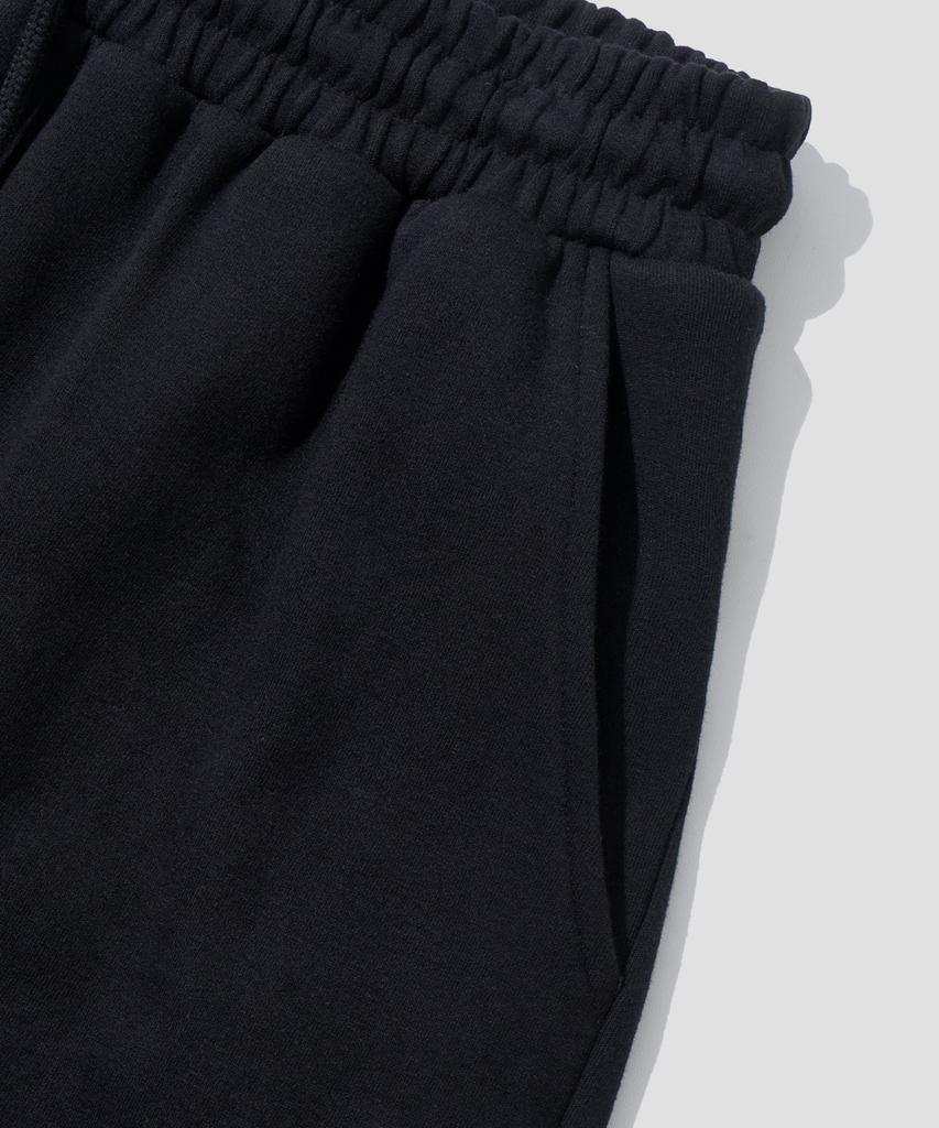AGOD Side Pleat Curved Sweatpants [Black]
