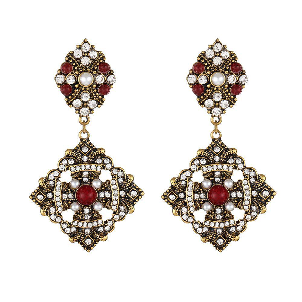 European Retro Pearl Square Stud Earrings - Unique, High-End Design for Women