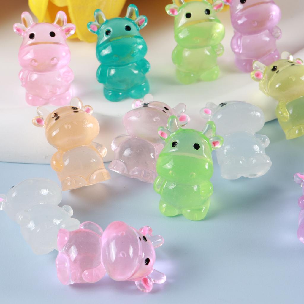 510pcs Luminous Mini Resin Cow Glow in The Dark Cows Tiny Animals Figures DIY Crafts for Fairy Garden Micro Landscape