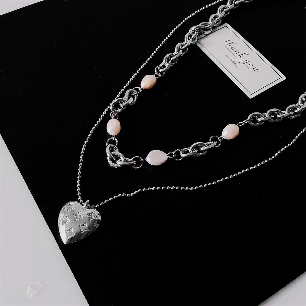 Multilayer Heart-Shaped Pendant Necklace Vintage Aesthetic Cute Choker Fashion Art Jewelry Female Gift Costume Accessories