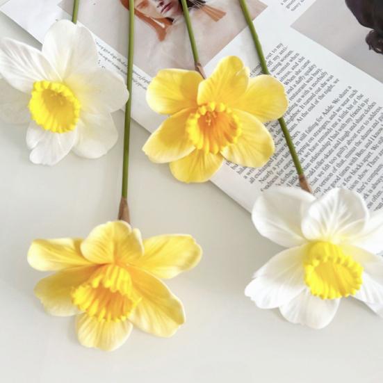 Artificial Daffodil Flowers 15 Inch Length Fake Silk Narcissus Flower Yellow White Faux Flower Bouquet for Floral Arrangement Spring Home