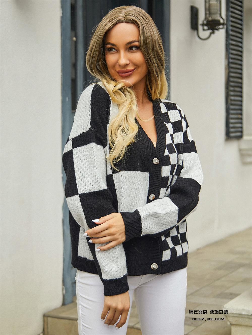 Women s knitted sweater with plaid patchwork knitted outerwear S