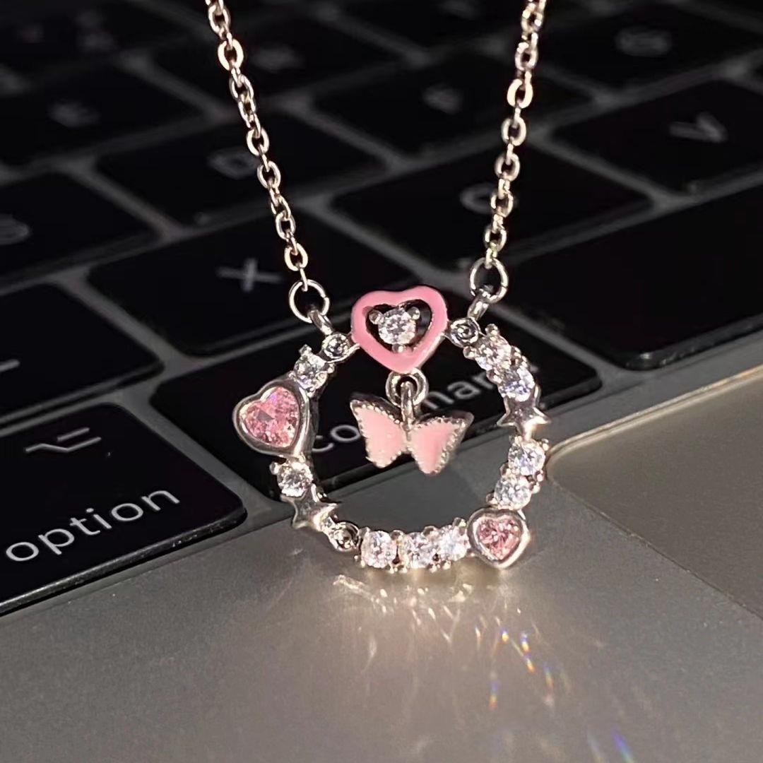 Light Luxury Pink Butterfly Wreath Clavicle Chain Women Xiaohongshu Same Style Pink Zircon Heart Splicing Elegant Daily Dating Decorative Neck Jewelr