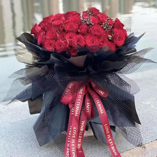 1 Roll Flower Wrapping Mesh Paper Decorative Eye-catching Polyester Craft Supplies Flower Wrapping Paper for Bouquet