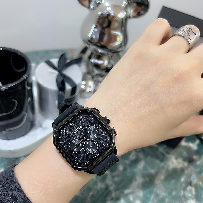 Deri Kayışlı ve Çok Fonksiyonlu Üç Gözlü Tasarımlı Trend Erkek Büyük Kadran Kare Saat