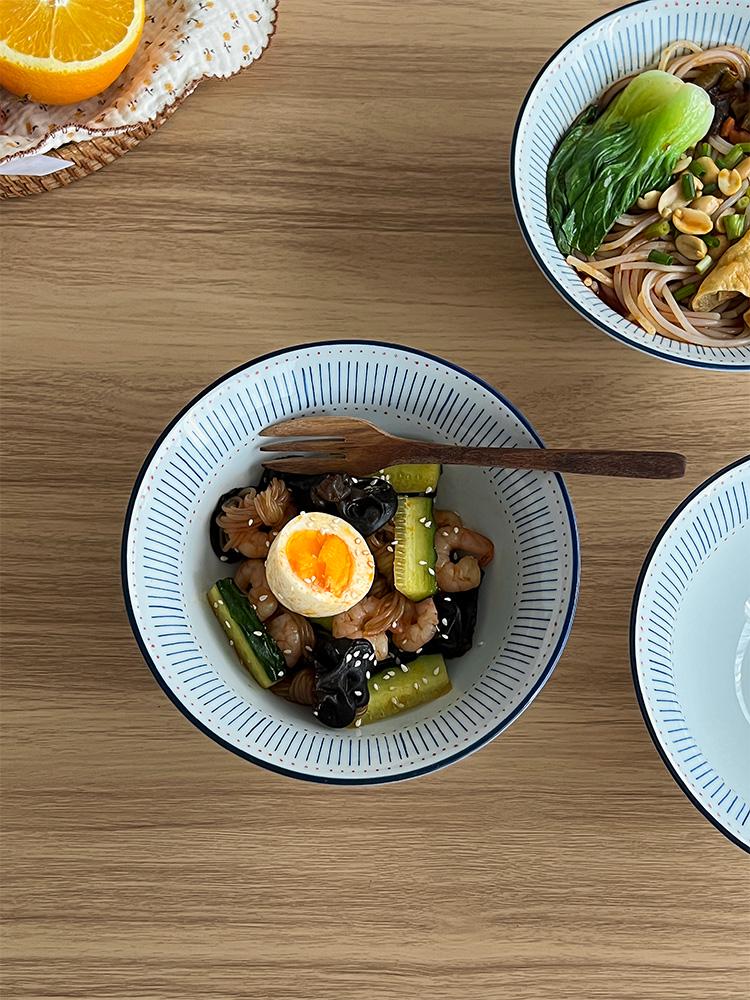 Muni Retro Ceramic Ramen and Noodle Bowl with Conical Hat Design