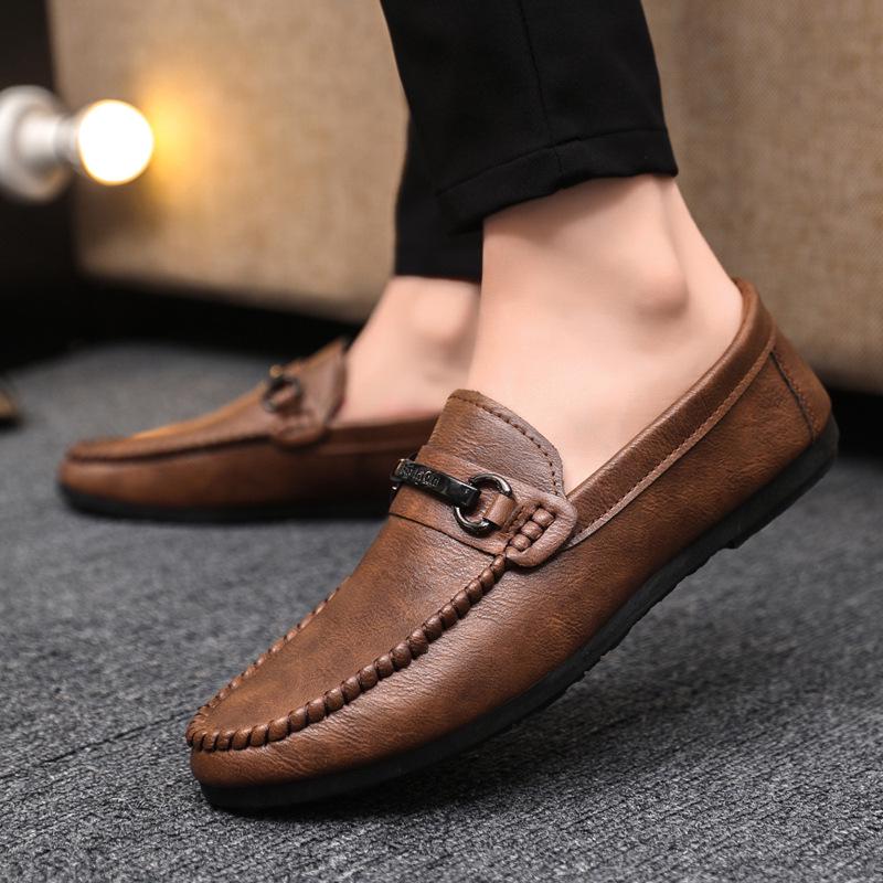 Men's Handmade Soft-Soled Leather Loafers: Wear-Resistant, Trendy, Low-Top Slip-Ons for Casual and Business Wear.