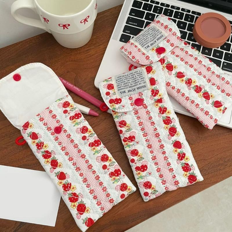 Fashionable Glasses Holder Soft And Wear Resistant Fabric Perfect For Women Seeking Individualized Style