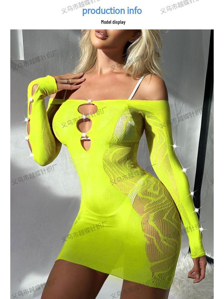 Vestido Danai Bodycon Sexy de Rede Tamanho Plus com Detalhe de Pérolas e Mangas Longas Off-Shoulder