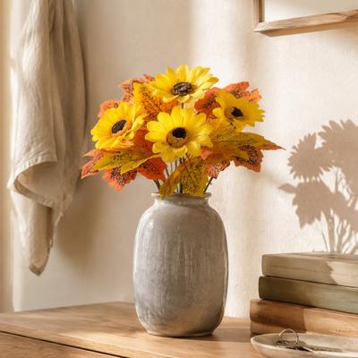 Decorațiuni pentru casă – Flori decorative şi coroane de flori