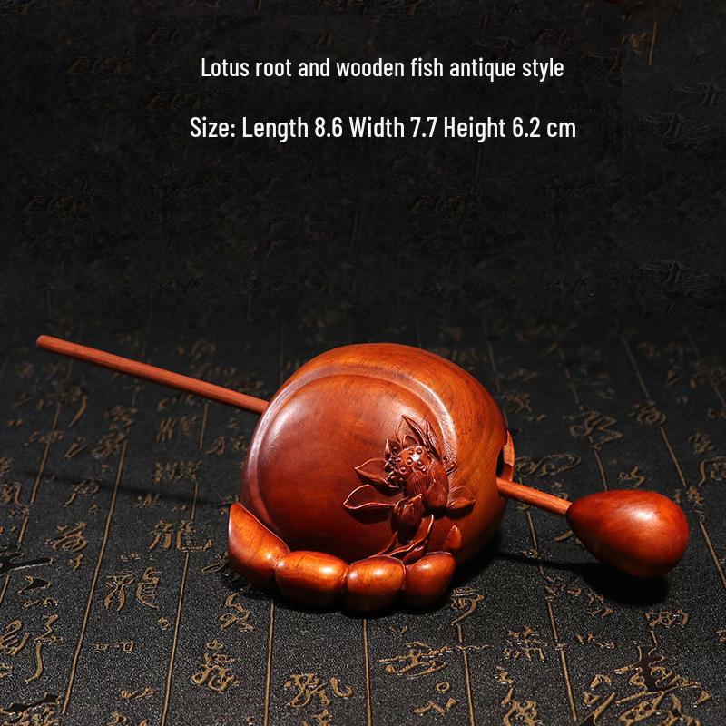 Portable Boxwood Percussion Meditation Instrument: Mini Wooden Fish Carving, Perfect as a Gift or Decorative Ornament.