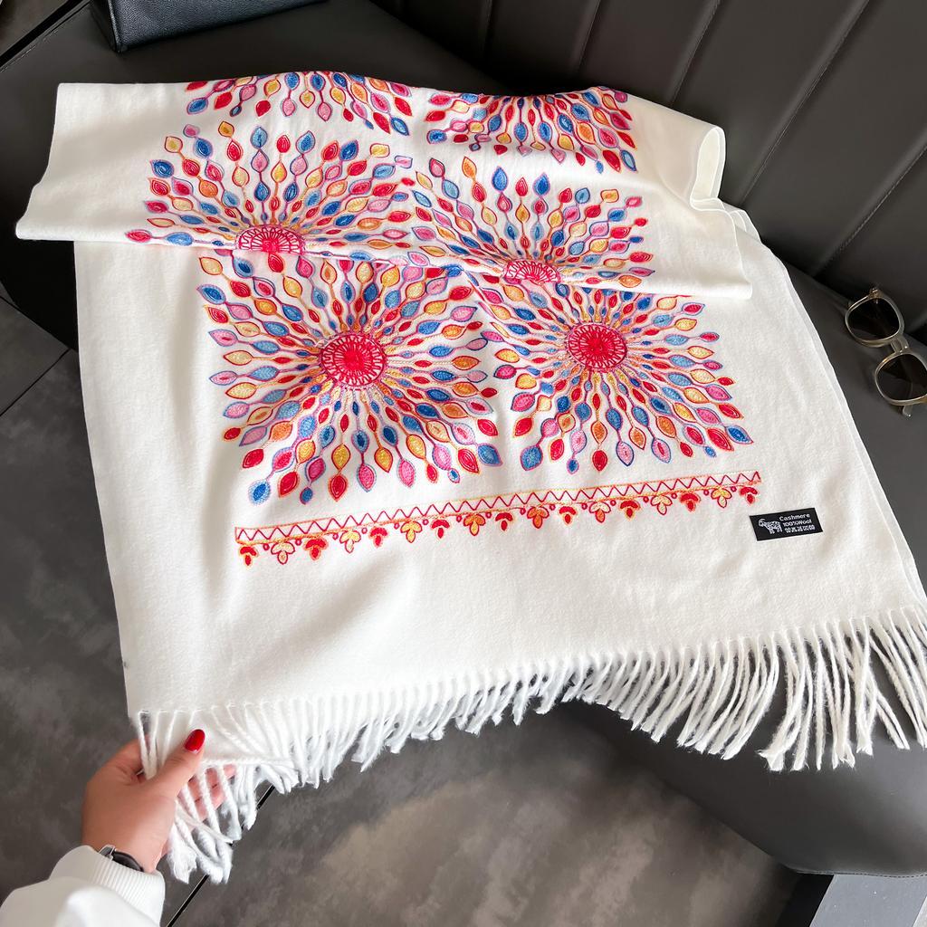 Winter Cashmere Women Scarf Female Warm Luxury Scarves Lady Blanket Thick Tassel Women Embroidered Shawl Foulard Tippet Pashmina
