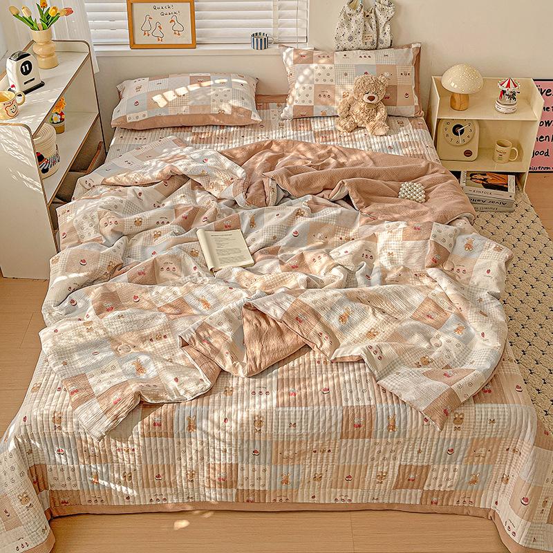 Double-Layer Gauze Summer Comforter Set: Single Piece, Machine Washable, Ideal for Air-Conditioned Rooms, Spring & Summer Use