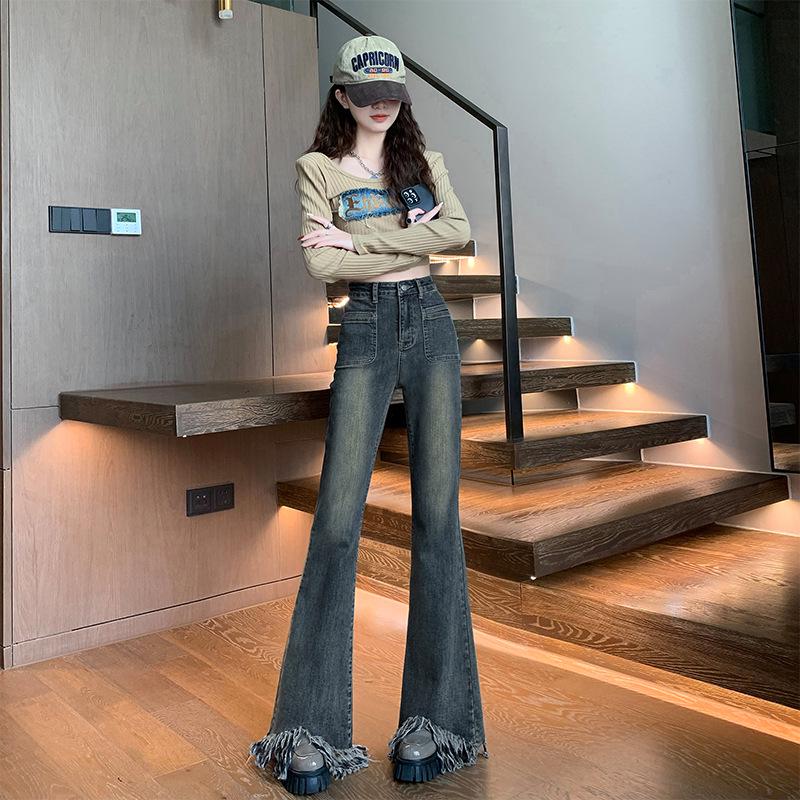 

Женские ретро джинсы микро-клеш с высокой посадкой - Осень 2024, стройнящие, с бахромой по низу L синий