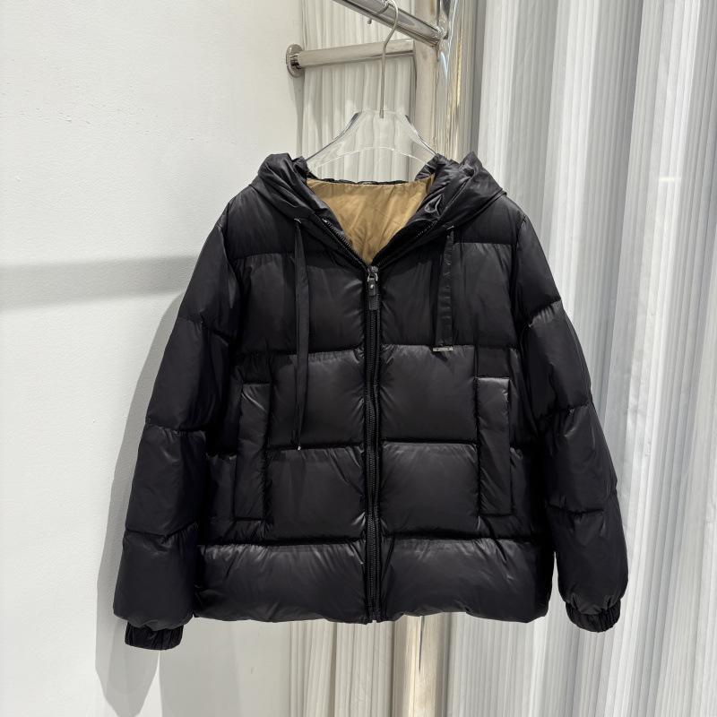 Europe Station's new solid-color hooded straight loose large-size white goose down jacket winter fashion