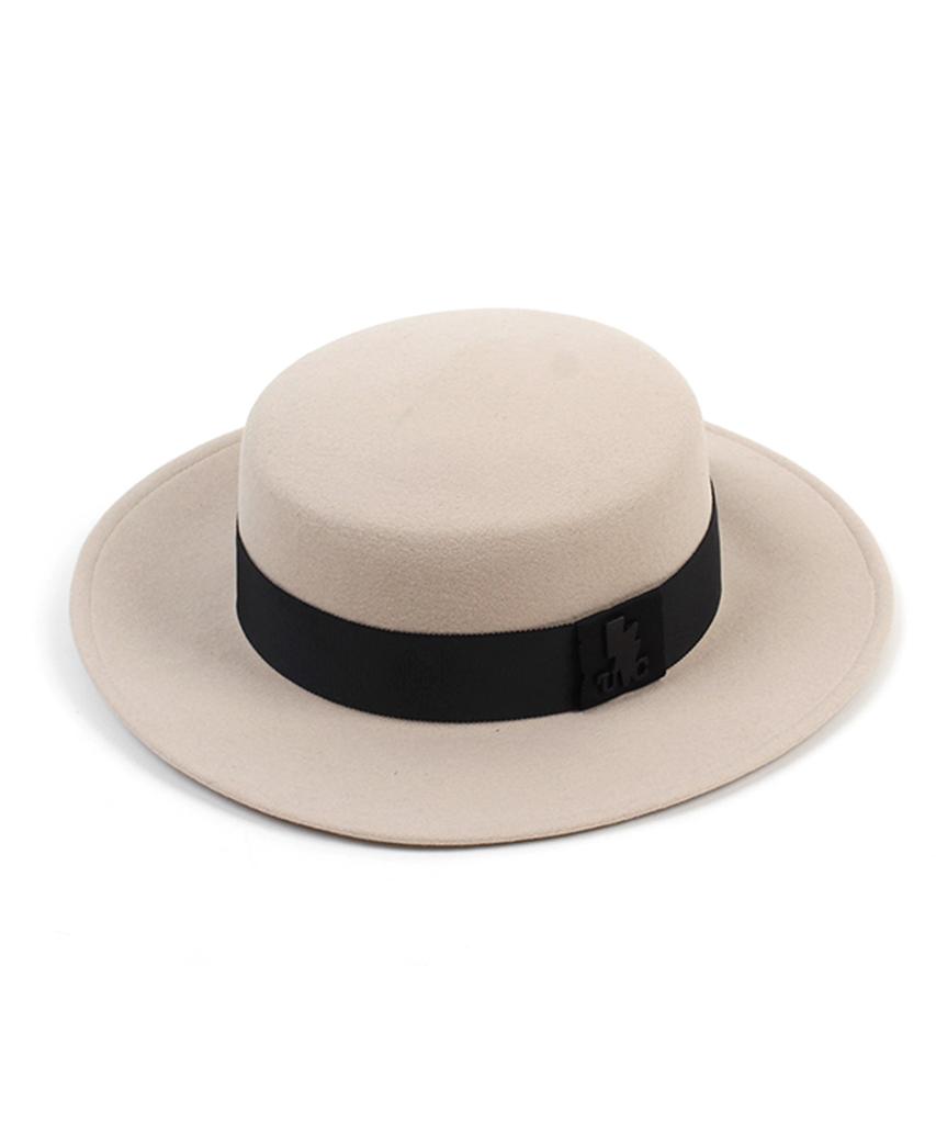 Yunibeosyeolkemiseuteuli Black Line Flat Wool Ivory Fedora