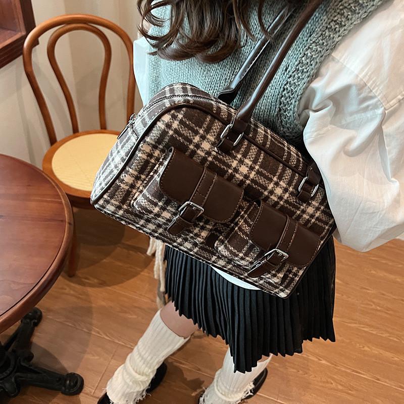 Ielgy Commuter Large-Capacity Woolen Bag Autumn Winter All-Match One-Shoulder Underarm Portable