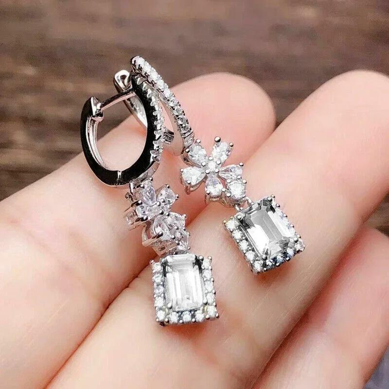 

Huitan Romantic Crystal Flower Dangle Earrings Female AAA Cubic Zirconia Bridal Marriage Party Earring Gift Women Gift Zircon