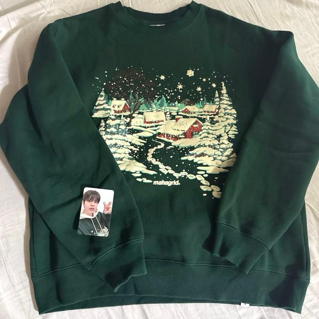 [USED] Rare! StrayKids x mahagrid Sweatshirt with Trading Card (Seungmin)