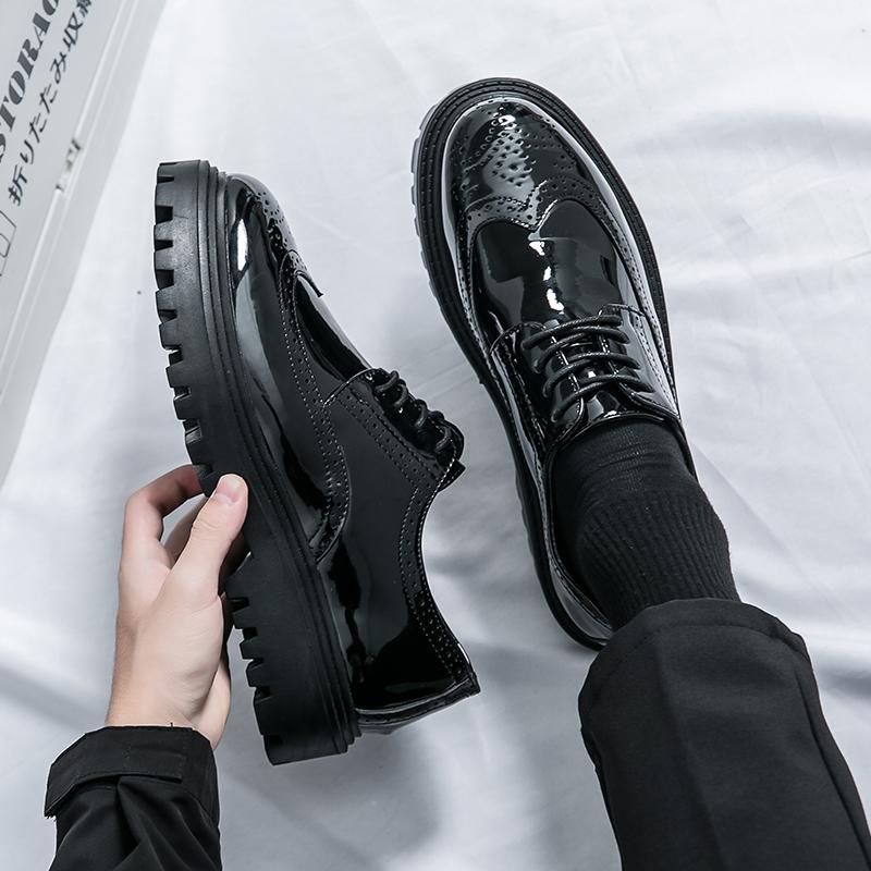 Frühlings Herren Atmungsaktive Geschnitzte Oxford Schuhe Luxusmarke Bequem Schnürschuhe Block Schwarz Weiß Colorblocked Lässige Lederschuhe