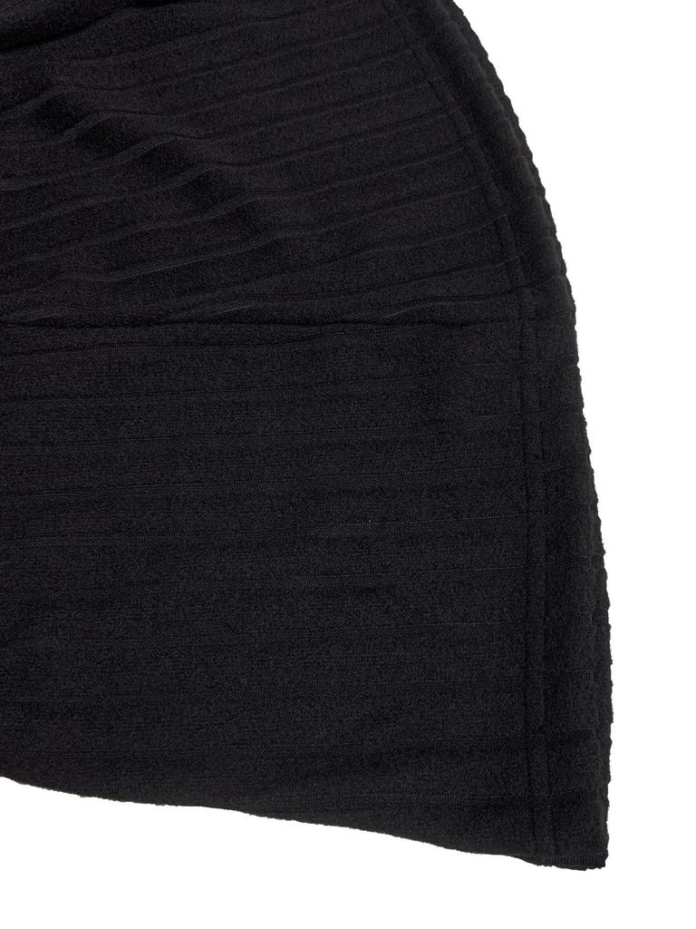 2025 Autumn/Winter Women's Slimming Ribbed Dress with Half-high Collar and Waist-cinching A-line Skirt, Long-sleeved European and American Style.