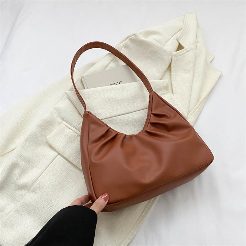 Trendy And Comfortable Shoulder Bag Pu Leather Women's Handbag With Polyester Lining For Winter 2024