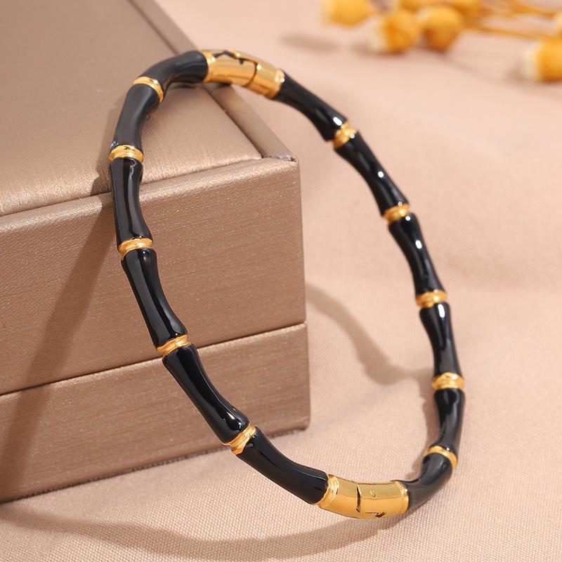 Hot-selling titanium steel bracelet, girls' high-end sense of fashion, popular light luxury in Europe and the United States, Gypsy star love diamond