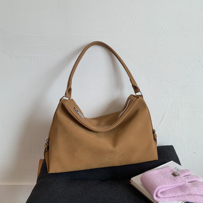 

Вместительная сумка-тоут для поездок на работу, женская, новая трендовая 2025 года, популярная ретро сумка под мышкой, сумка на плечо, женская сумка