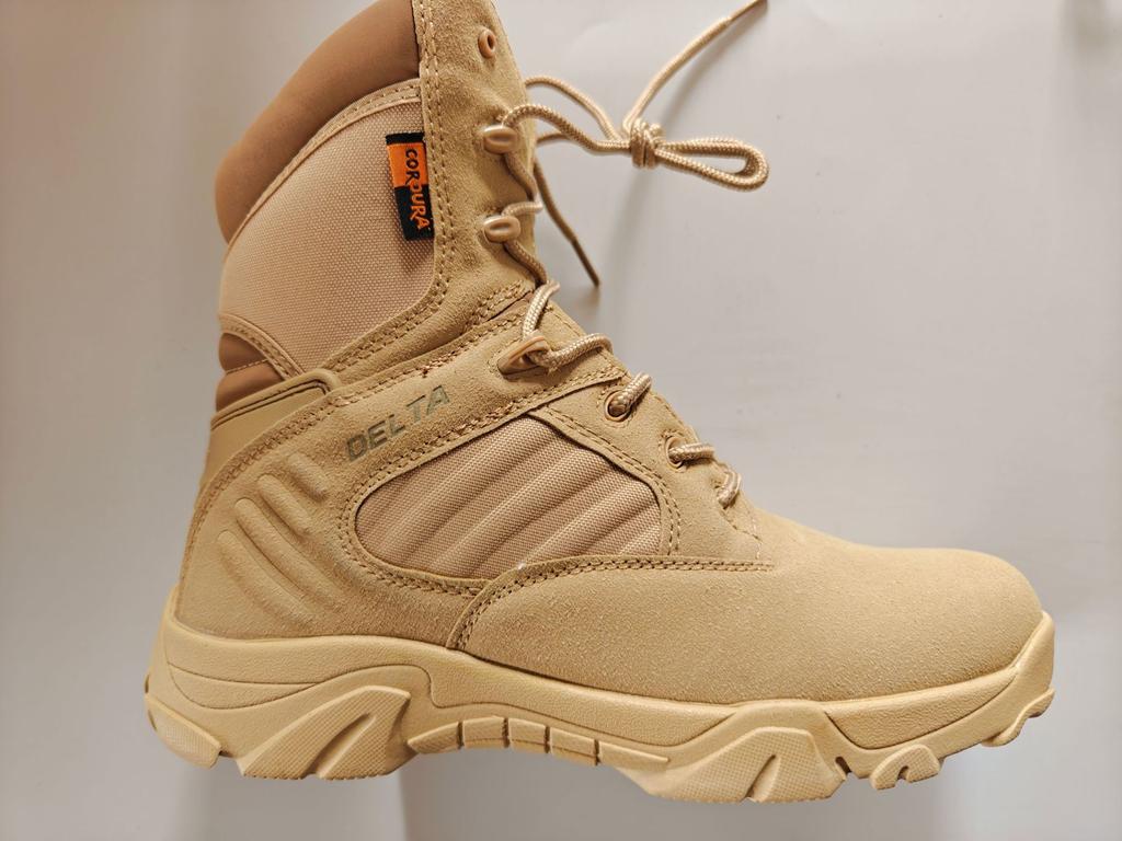 Outdoor Kampftraining Herren Sneaker Dicke Sohle Rutschfest Bergsteigen Reisen Freizeit Laufschuhe Zapatos Para Hombres