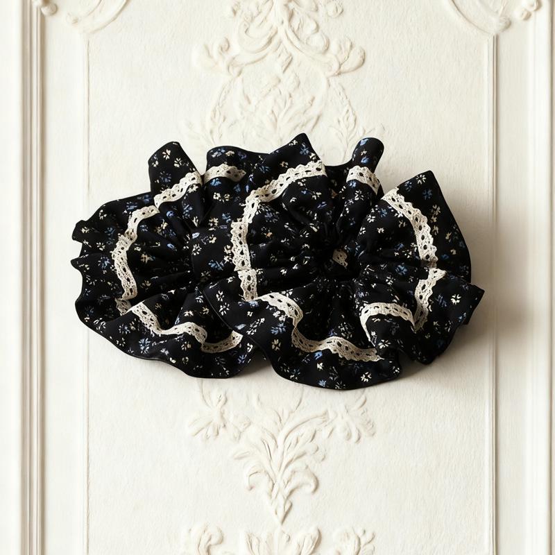 Elegant French Pastoral Floral Pleated Hair Tie with Exquisite Lace
