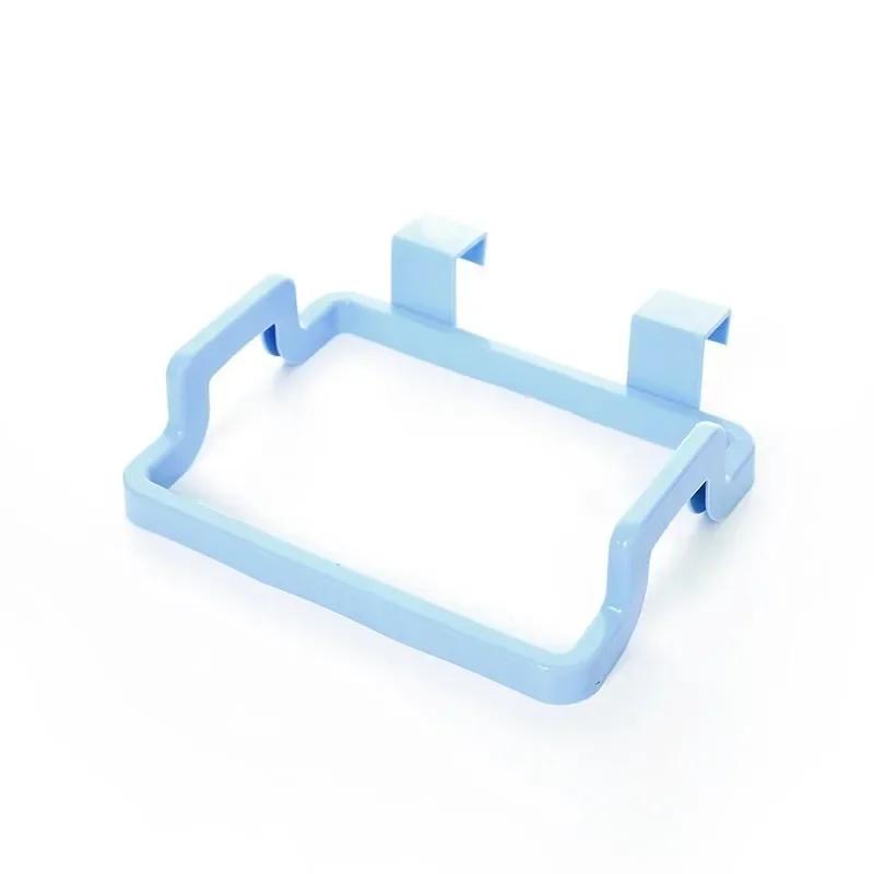 Mensola da cucina creativa, porta sacchetti della spazzatura appeso dietro la porta dell'armadio domestico, appendiabiti per stracci e utensili da cucina semplici