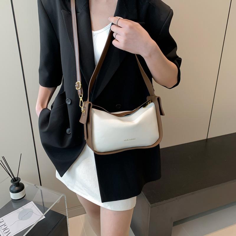 Textured Large-capacity Bag Women's 2025 New Spring and Summer Messenger Bag Niche Design Shoulder Underarm Bag
