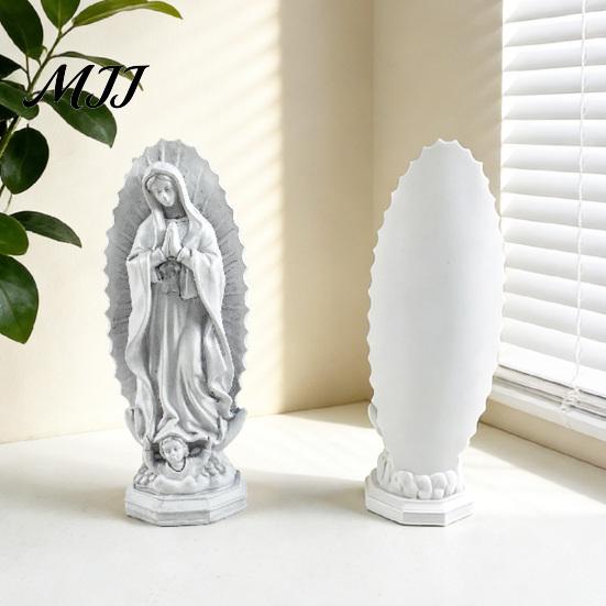 Unikalne Akcenty Biblioteczki Statua Religijna Matki Bożej z Guadalupe, Figurka Dziewicy Maryi, Rzeźba z Żywicy, Dekoracje do Kącika Kawowego Inspirująca Sztuka dla
