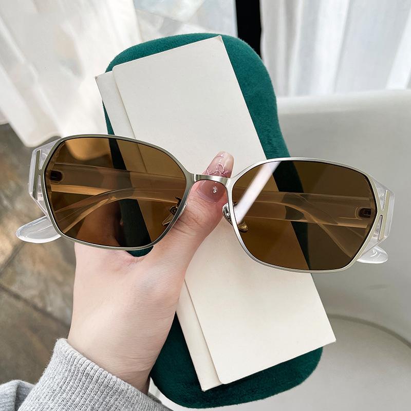 

Модные тонкие полигональные солнцезащитные очки женские вождение пляжные солнцезащитные очки защита очки для чтения