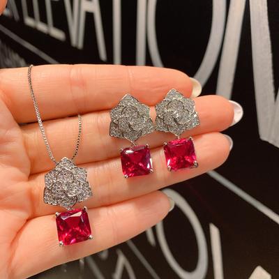Gioielli Simulazione Vetro Rosso Collana Set Orecchini a Lobo a Forma di Fiore Creativo Pieno di Diamanti Set di Lusso 10 * 10
