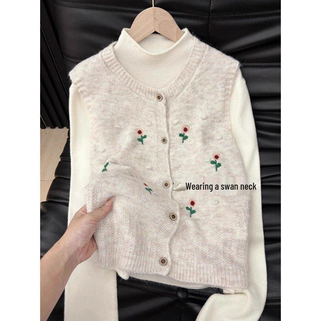 Women's Green Layered Knit Turtleneck Sweater - Autumn/Winter Collection